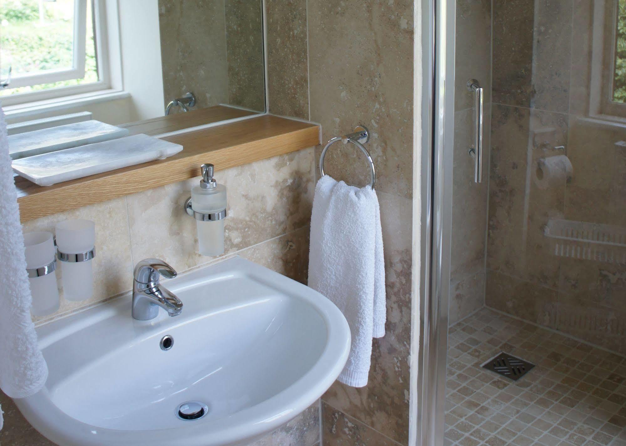 May Cottage B&B Bowness-on-Windermere Extérieur photo