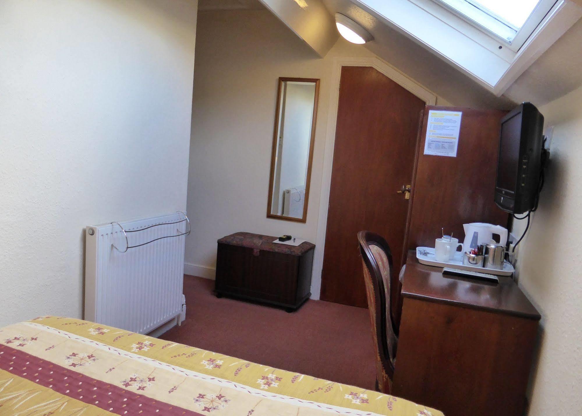 May Cottage B&B Bowness-on-Windermere Extérieur photo