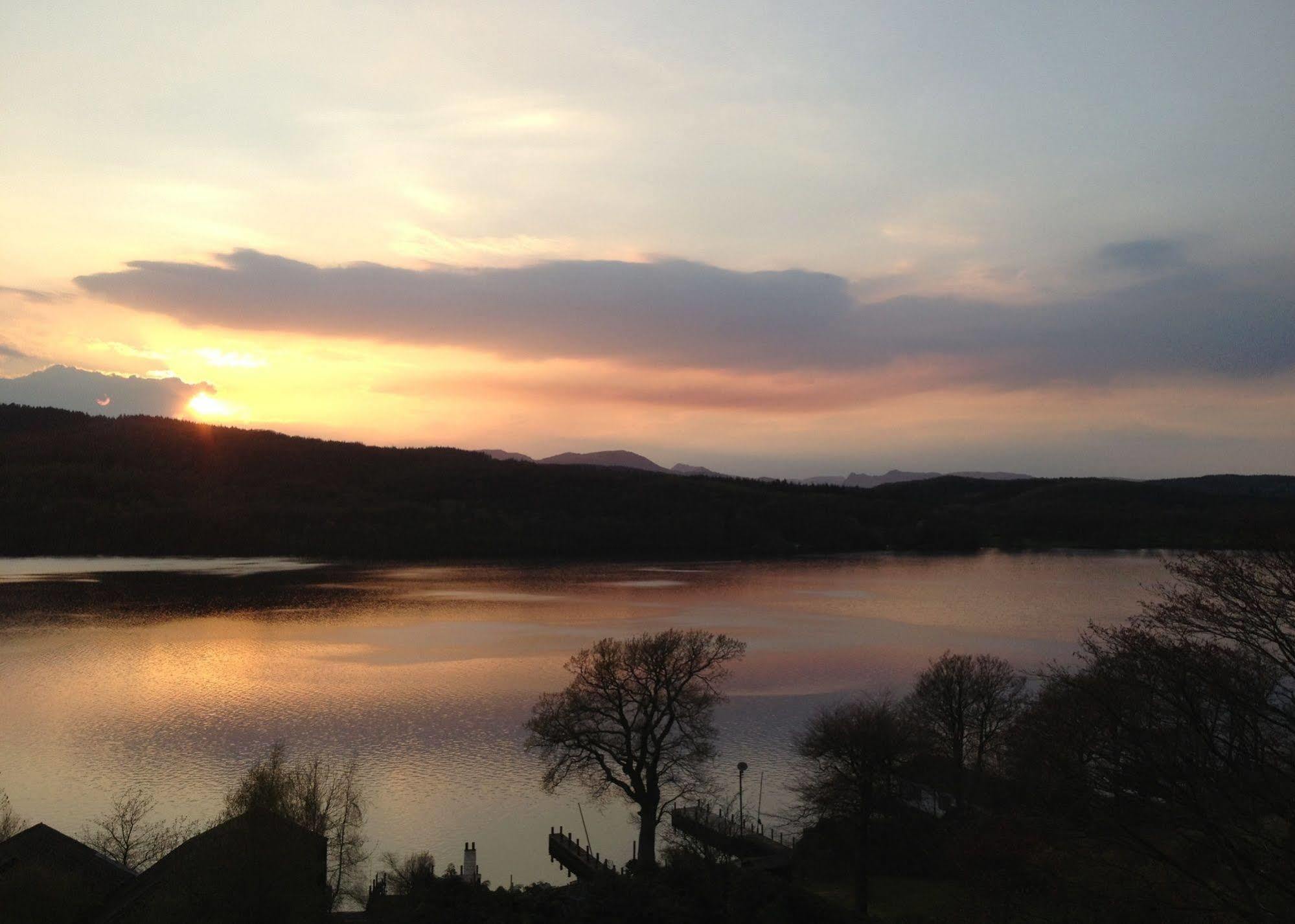 May Cottage B&B Bowness-on-Windermere Extérieur photo
