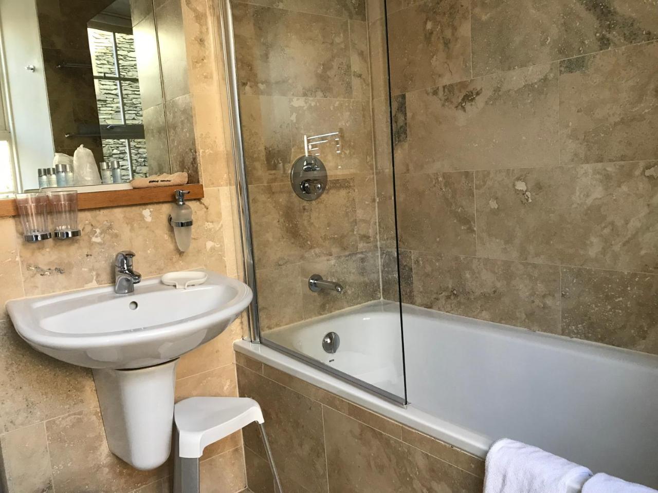 May Cottage B&B Bowness-on-Windermere Extérieur photo